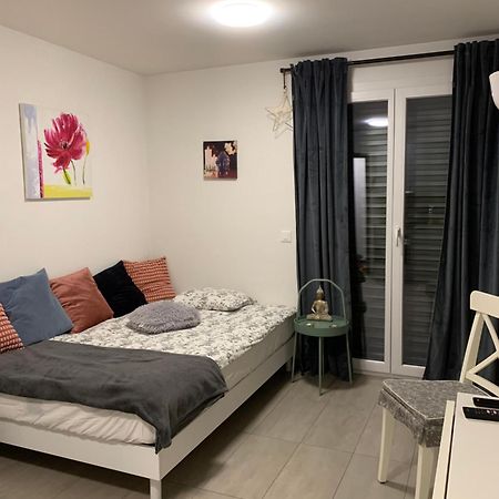 Studio Doux Rayon Лозанна Экстерьер фото